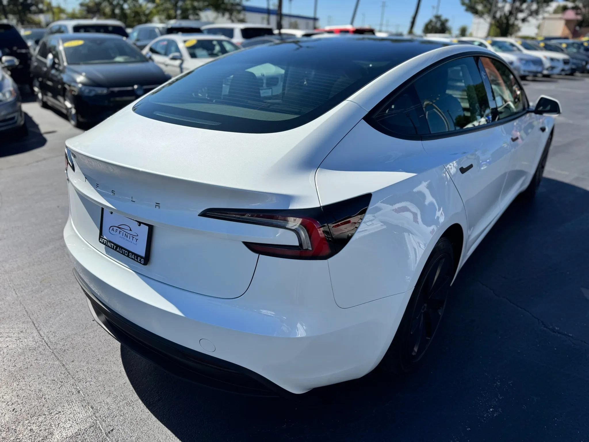 Used 2024 Tesla Model 3 Standard Range RWD image 5
