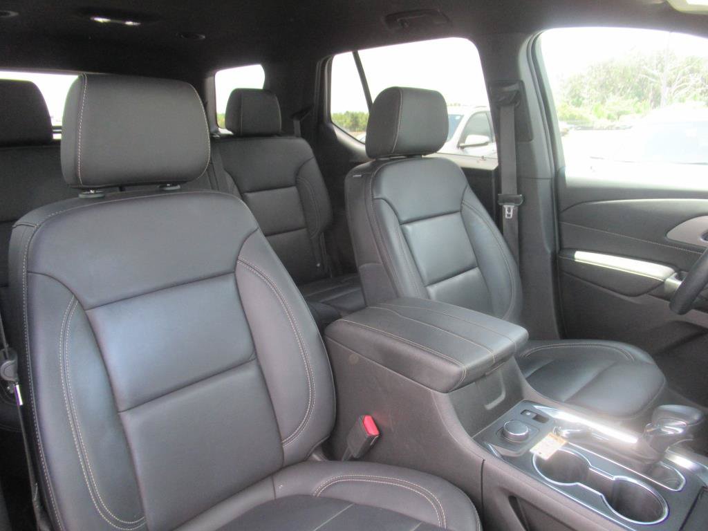 Certified 2023 Chevrolet Traverse LT FWD image 9