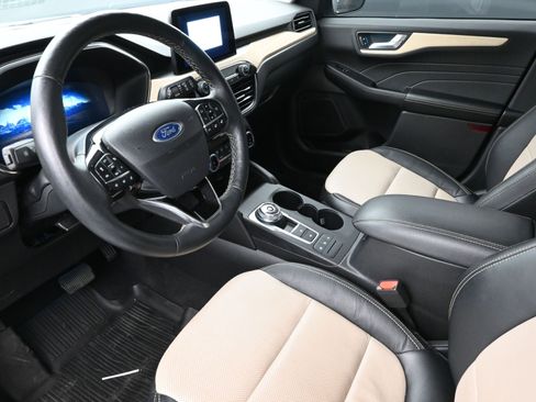 Used 2022 Ford Escape Titanium w/ Titanium Elite Package image 10