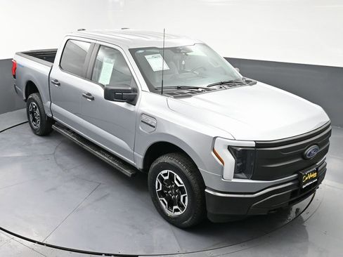 Used 2023 Ford F150 Lightning Pro image 42