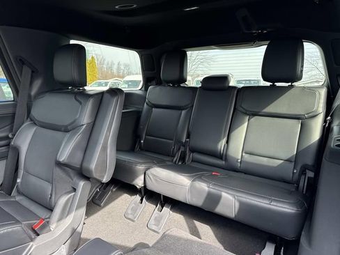 New 2026 Ford Expedition Platinum image 13