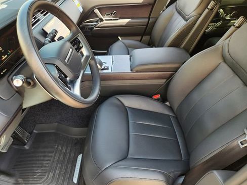 New 2026 Land Rover Range Rover Long Wheelbase SE AWD/4WD image 9