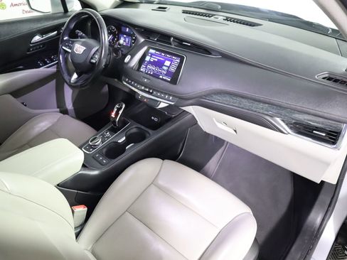 Used 2020 Cadillac XT4 Premium Luxury FWD image 51