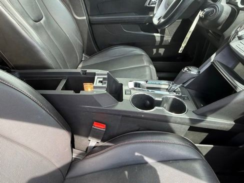 Used 2017 Chevrolet Equinox Premier w/ Enhanced Convenience Package FWD image 15