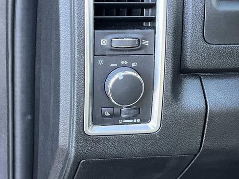Used 2023 RAM 1500 Classic SLT image 27