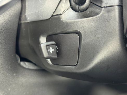 Used 2025 BMW X7 xDrive40i w/ Parking Assistance Package image 20