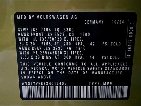 New 2025 Volkswagen ID. Buzz 1st Edition image 18