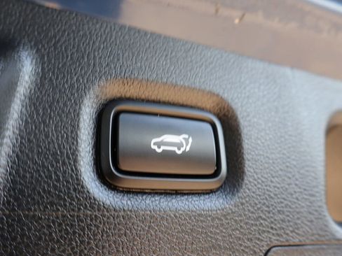 Certified 2023 Hyundai Santa Fe SEL image 17