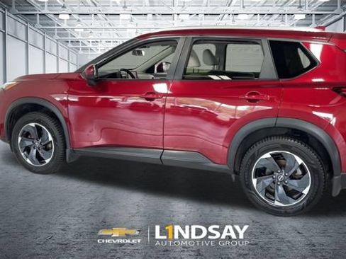 Used 2024 Nissan Rogue SV w/ SV Premium Package AWD/4WD image 7