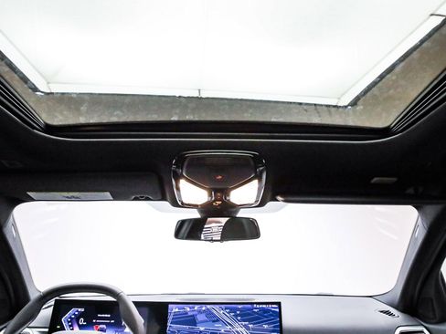 Certified 2025 BMW 330i xDrive Sedan image 16