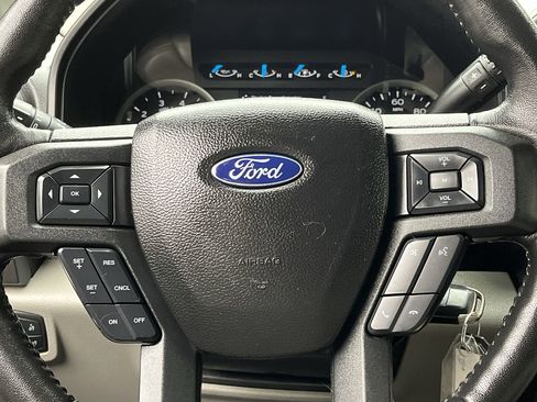 Used 2017 Ford F150 XLT w/ Equipment Group 302A Luxury AWD/4WD image 14