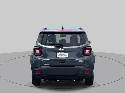 Certified 2022 Jeep Renegade Latitude w/ Convenience Group AWD/4WD image 5