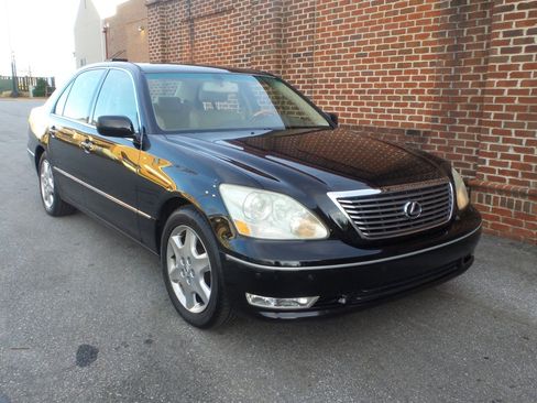 Used 2004 Lexus LS 430 image 19