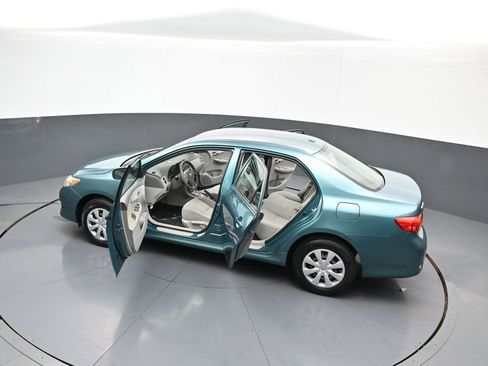Used 2010 Toyota Corolla LE FWD image 43