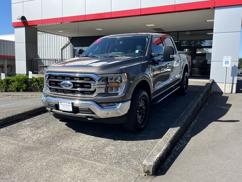 Used 2021 Ford F150 XLT w/ Equipment Group 302A High AWD/4WD image 3