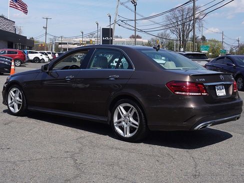 Used 2014 Mercedes-Benz E 350 4MATIC Sedan image 10