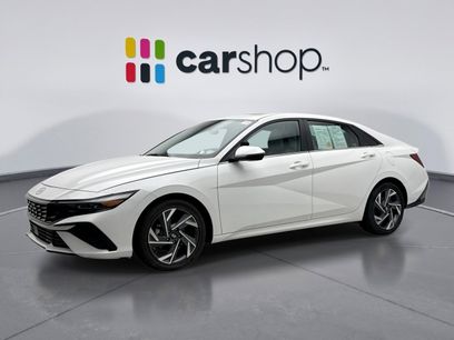Used 2025 Hyundai Elantra Limited