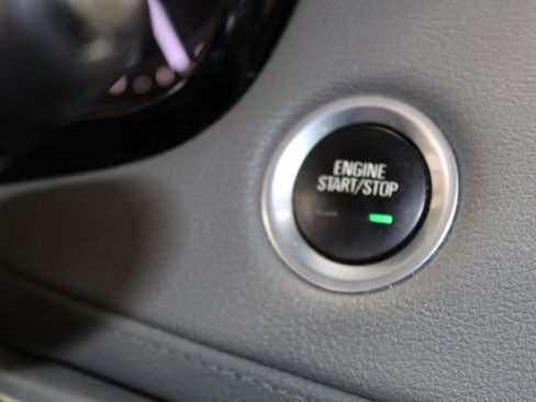 Used 2017 Cadillac XT5 Luxury image 28