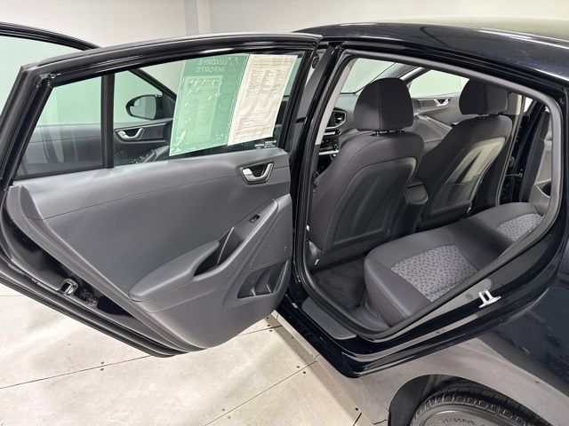 Used 2018 Hyundai Ioniq Blue FWD image 21