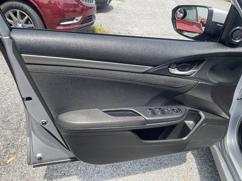 Used 2018 Honda Civic EX image 11