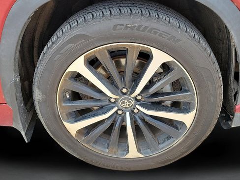 Used 2022 Toyota Highlander XSE FWD image 7