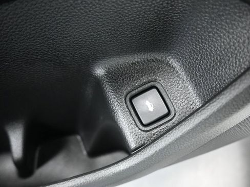 Used 2019 Honda Accord Sport image 11