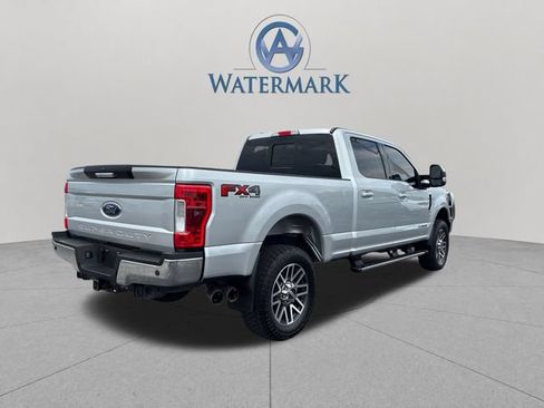 Used 2017 Ford F250 Lariat w/ Lariat Value Package AWD/4WD image 8
