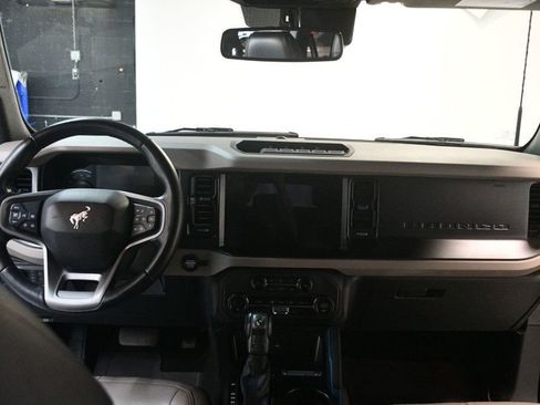 Used 2023 Ford Bronco Wildtrak AWD/4WD image 5