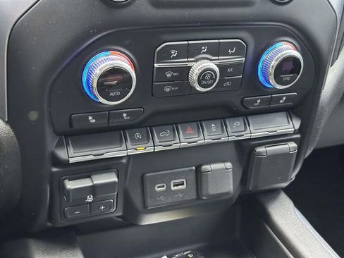 Used 2020 GMC Sierra 1500 Elevation w/ Elevation Value Package image 27