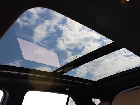 Used 2022 Chevrolet Equinox Premier image 20