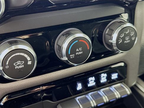 New 2026 RAM 1500 Express AWD/4WD image 15