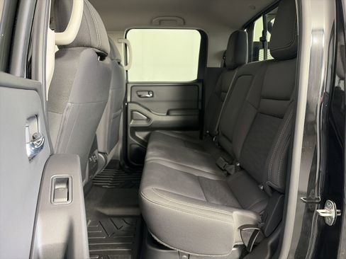 Used 2023 Nissan Frontier SV w/ SV Convenience Package AWD/4WD image 7