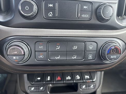 Used 2022 GMC Canyon AT4 w/ Trailering Package AWD/4WD image 28