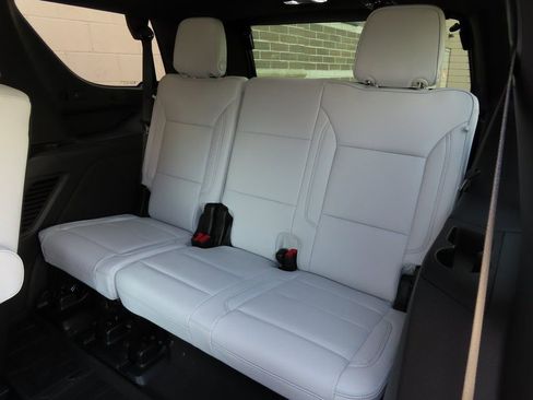 New 2026 Chevrolet Tahoe Premier w/ Sun And Tow Package AWD/4WD image 28
