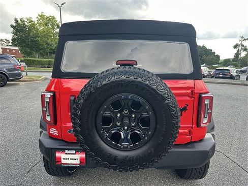 Used 2022 Ford Bronco Wildtrak image 4