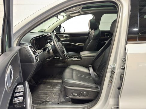 Used 2022 Kia Sorento SX image 17