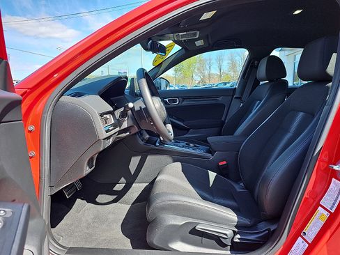Used 2024 Honda Civic Sport image 13