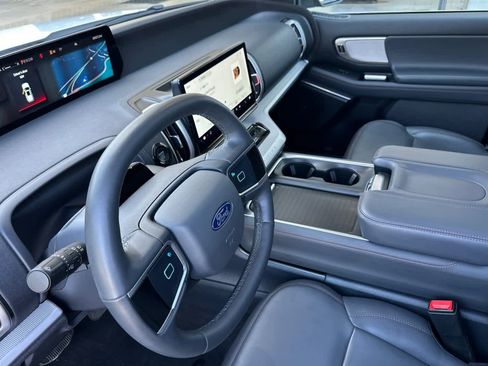 Certified 2025 Ford Expedition Max Active AWD/4WD image 10
