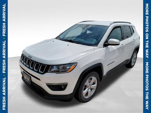 Used 2020 Jeep Compass Latitude w/ Popular Equipment Group AWD/4WD image 1