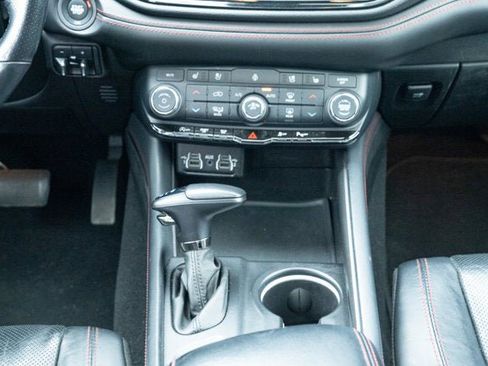 Certified 2023 Dodge Durango GT image 32