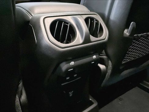 Used 2024 Jeep Wrangler Unlimited Rubicon 4xe image 30