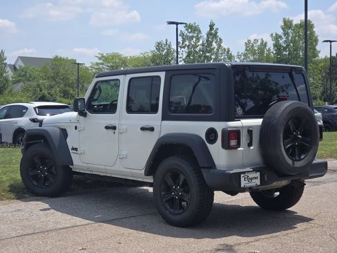 Used 2021 Jeep Wrangler Unlimited Sport AWD/4WD image 2