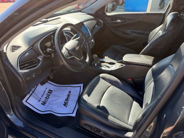 Certified 2017 Chevrolet Malibu LT w/ Leather Package FWD image 18