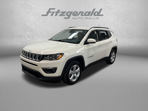 Used 2021 Jeep Compass Latitude FWD image 1