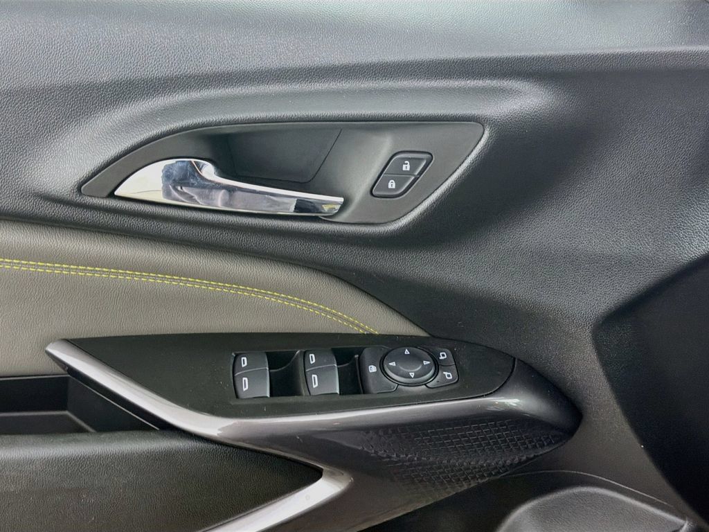 New 2026 Chevrolet Trax ACTIV FWD image 16