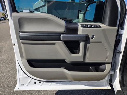 Used 2018 Ford F150 XLT AWD/4WD image 18