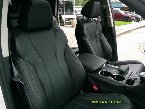 Used 2023 Acura MDX FWD w/ Technology Package image 18