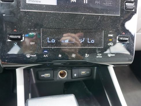 Used 2023 Hyundai Tucson SEL w/ Convenience Package FWD image 11