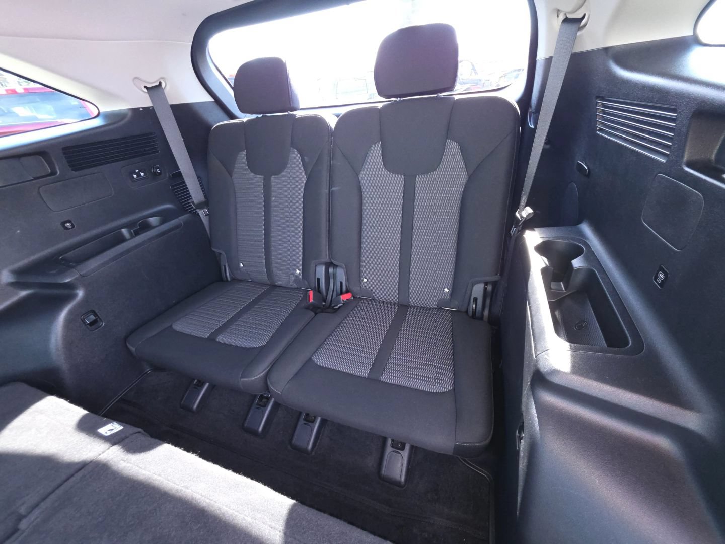 Used 2026 Kia Sorento LX FWD image 29