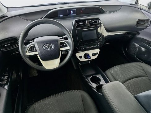 Used 2017 Toyota Prius Two image 25